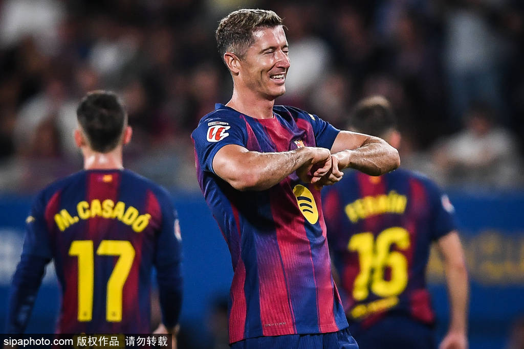 巴萨财务迷局：从黑红账本到未来的重建之路